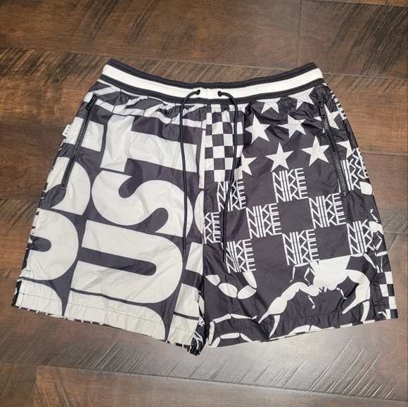 Men's Nike Sportswear Lined Flow Shorts - Picture 1 of 3